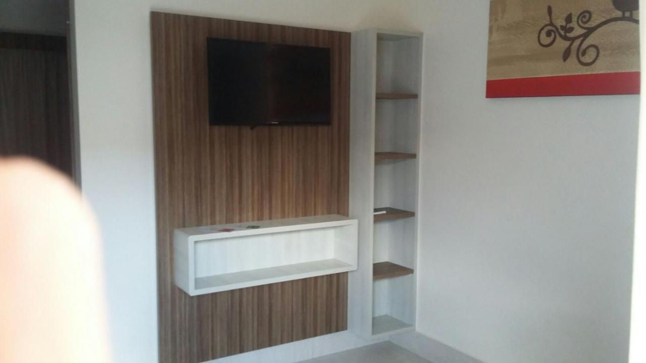 Lacqua Di Roma Com Piscina De Ondas Apartment *
