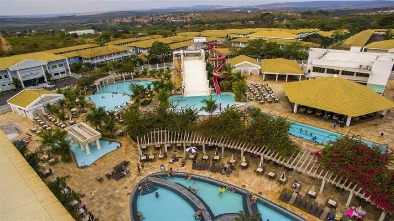 Apartment Lacqua Di Roma Com Piscina De Ondas